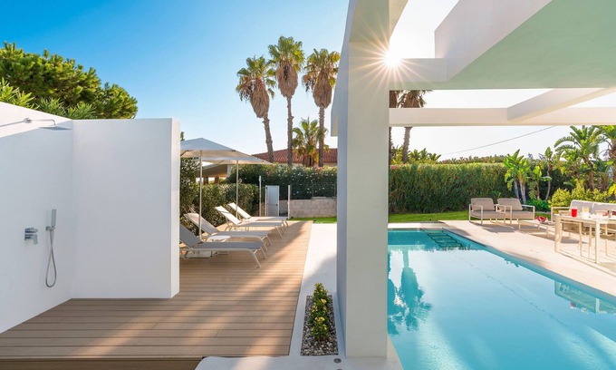 Punta Milocca Villa | Pool villa few steps from the sea, Siracusa