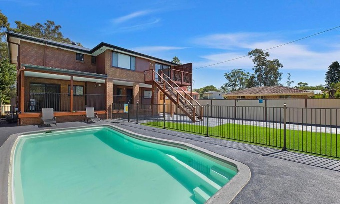 San Remo House | Poolside at Costa