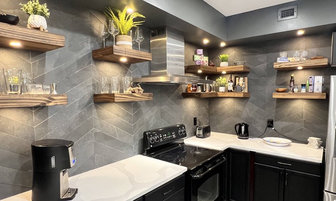 North End Apartment | Poolside fun