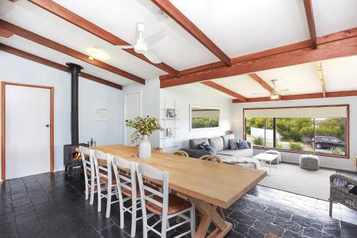 Port Elliot House | Port Elliot Coastal Cottage - 18 Handby Street,Port Elliot, No Linen Included