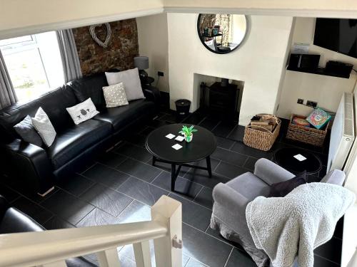 Horton House | Port Eynon Beach Cottage