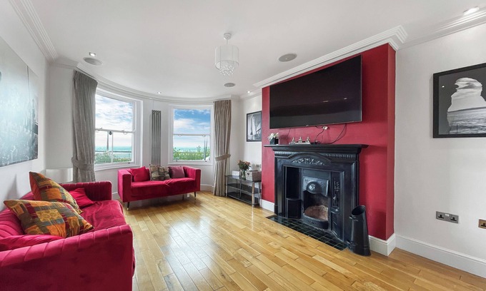 Ramsgate House | Port front on property Paragon!