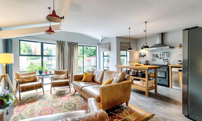 Wolvercote House | Port Meadow View