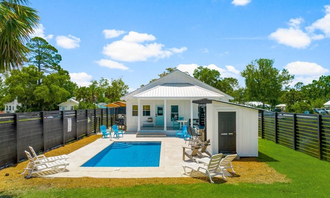 Port St. Joe House | Port St Joe Beach House - Pet Friendly, Private Pool, Beach Family Fun, Sleeps 8