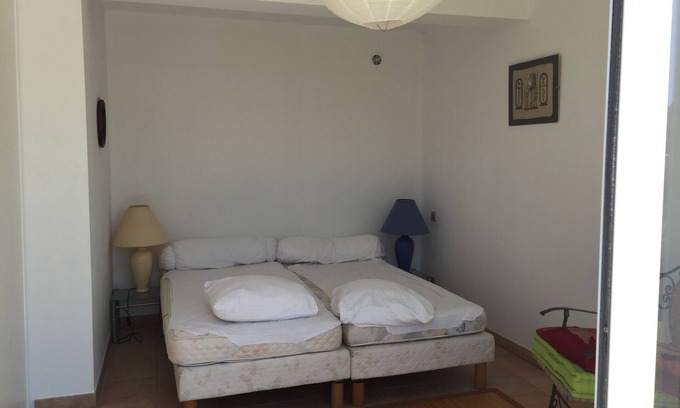 Molini Apartment | PORTICCIO AGOSTA BEACH APARTMENT 2 ROOMS IN GROUND GARDEN IN VILLA