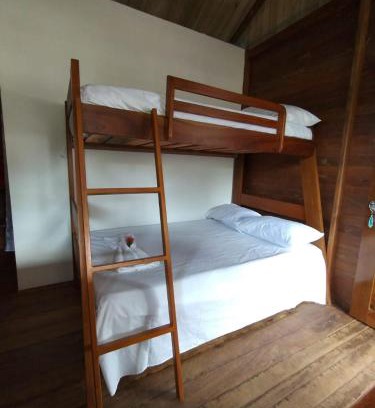 Nuqui Bed & Breakfast | Posada Cachalote