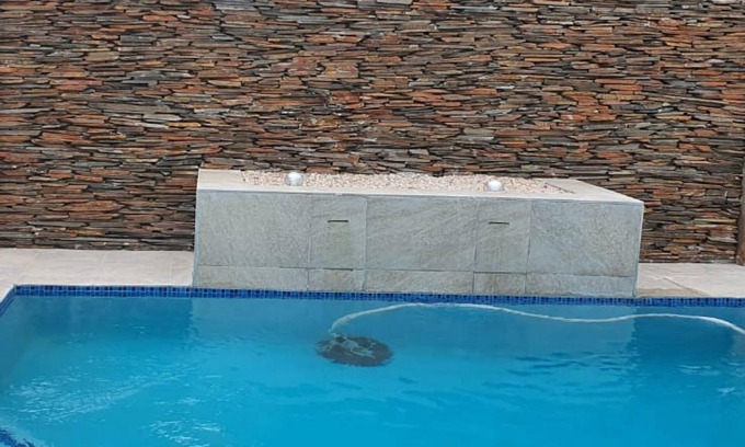 Bulawayo Apartment | Posh 3 Bed Guesthouse in Hillside With Pool - 2039