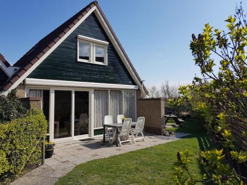 Julianadorp House | Prachtig vakantiehuis met afgesloten tuin - 950M van strand Julianadorp