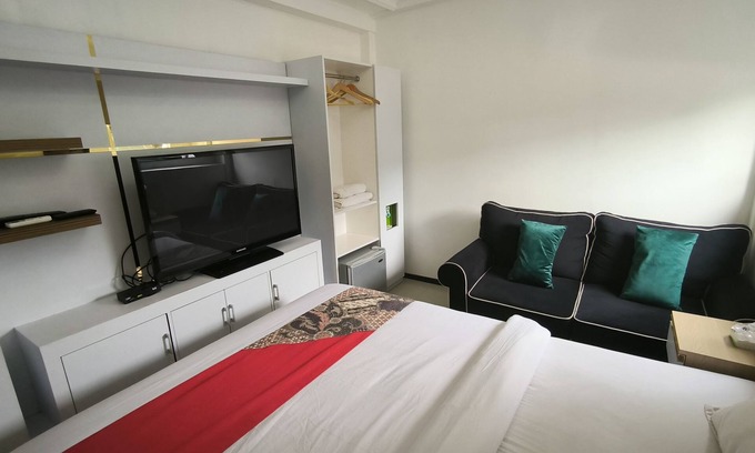Depok Hotel | Premier Guesthouse