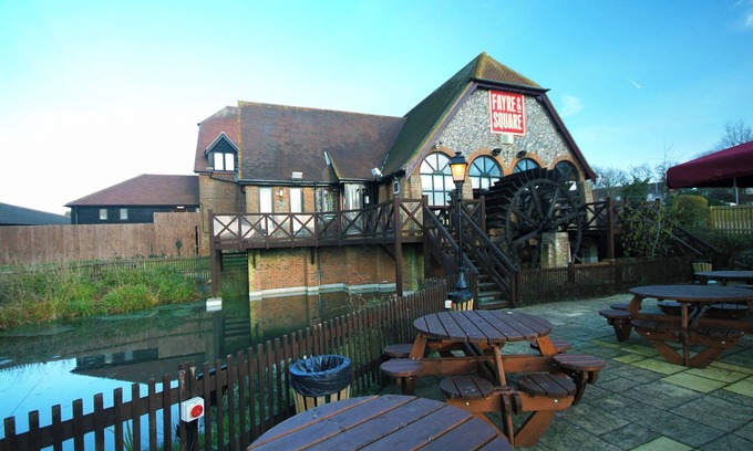 Eastbourne Hotel | Premier Inn Eastbourne