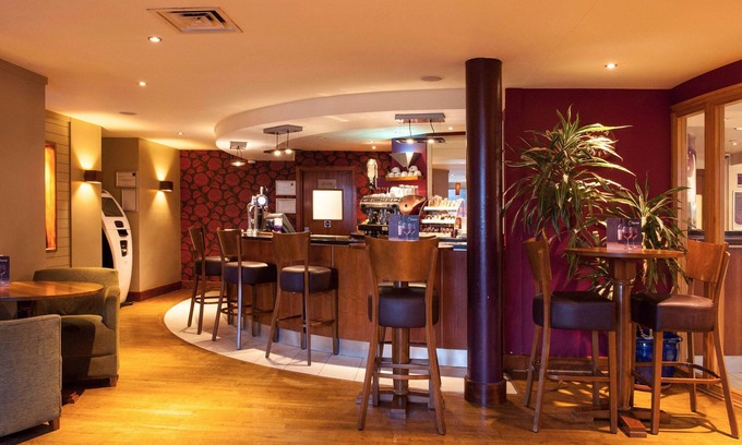 Nottingham City Centre Hotel | Premier Inn Nottingham Arena - London Road