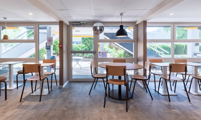 Rouvignies Hotel | Premiere Classe Valenciennes Sud - Rouvignies