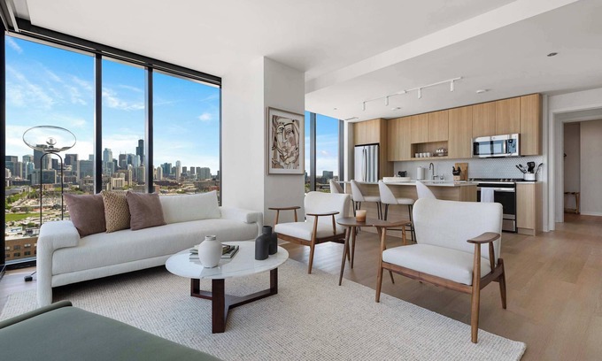 River North Apartment | Premium 2BR Apartments in Lincoln Park