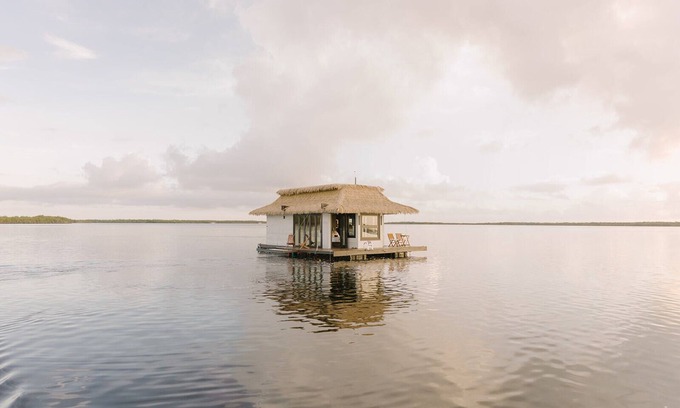 Key Largo House | Premium Floating Bugalow by Stay Ombi in the Keys with Stunning Ocean Views.