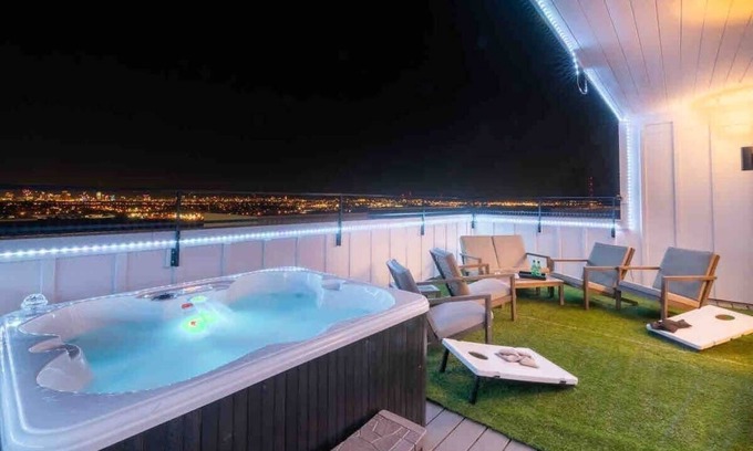 Nashville House | Premium Home! 15 Beds! Hot Tub/Baller Game Room!