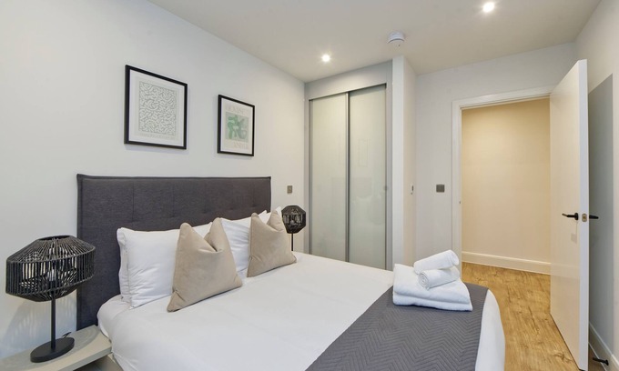 Whittington Apartment | Premium Living in the Heart of Colindale