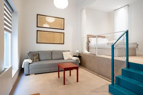 Embajadores Apartment | Premium loft in the center of Madrid, Casa García