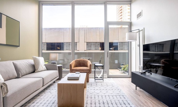 West Loop Gate Apartment | Premium West Loop 1BR w/Pool, Gym & Lounge, nr L, by Blueground