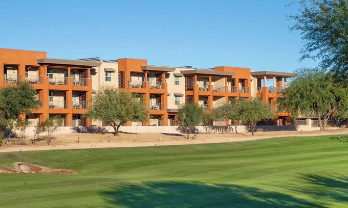 Park Scottsdale Nine Resort | Presidential Condo near Phoenix Open