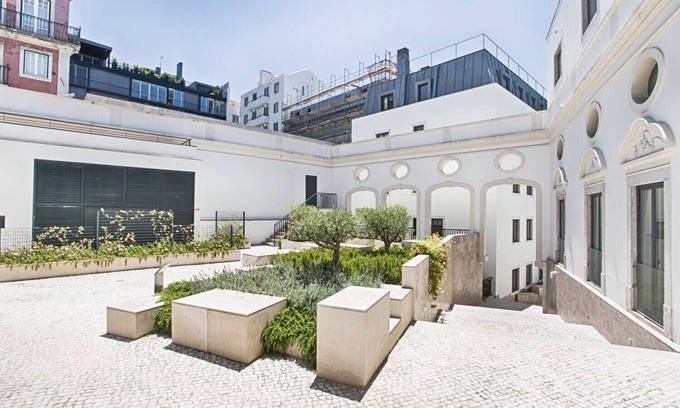 Santa Catarina Apartment | Prestige Palace Apartment (C37)