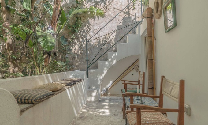 Lipari Historic Centre Apartment | Prestigious historic house with private garden, under the Lipari castle