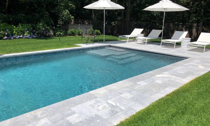 East Hampton House | Prestine 5-bedroom house in East Hampton, walk to town and ocean beaches.