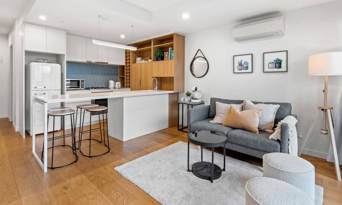 Preston Apartment | Preston Balcony 2-Bed, Steps from Dining Strip