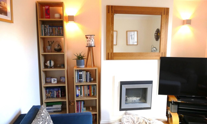 Shepperton House | Pretty Cottage with Scandi Decor