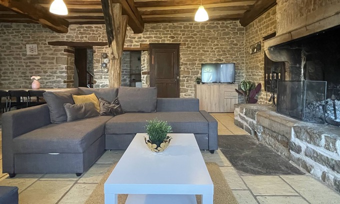 Ecutigny House | Pretty country cottage 20 minutes from the wine route