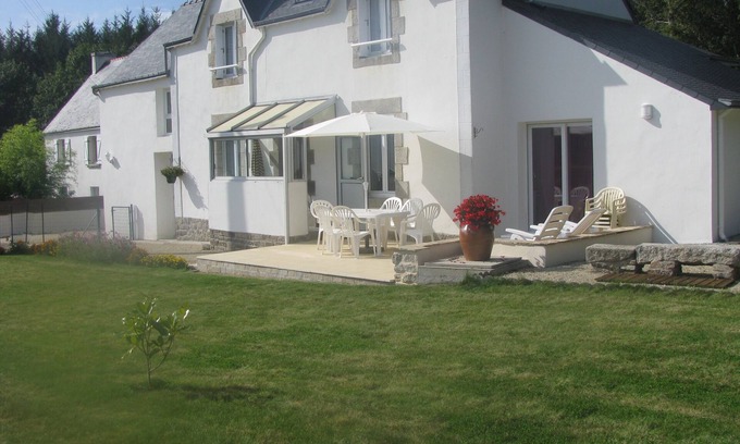 Nevez House | PRETTY HOUSE LOCATED BETWEEN COUNTRYSIDE AND SEA