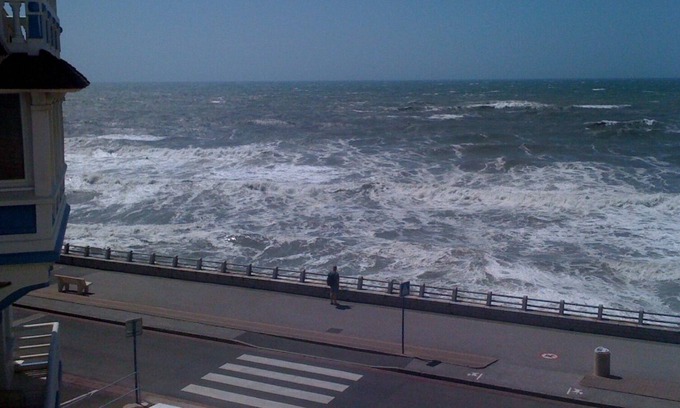 Ambleteuse Apartment | Pretty Studio ambleteuse feet in the water near audresselle and wimereux
