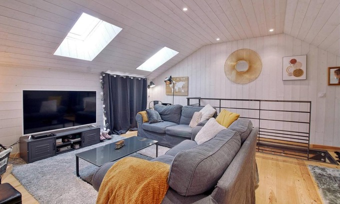 Vielle-Aure House | Pretty village barn tastefully decorated