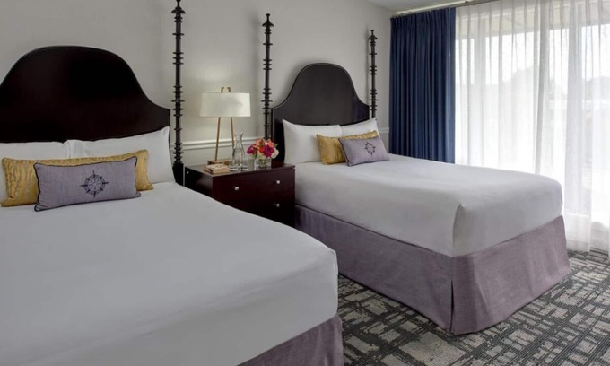 Historic Hill Hotel | Prime Location! 3 Relaxing Units, Onsite Indoor Pool, Onsite Parking!