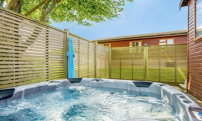 Hewas Water Ski Chalet | Primrose Lodge 3 (Pet)