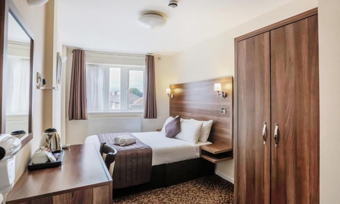 Custom House Hotel | Prince Regent Hotel Excel London
