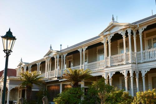 Rotorua Hotel | Prince's Gate Hotel