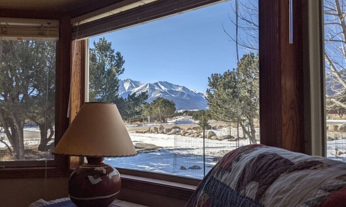 Buena Vista House | Princeton View 3BR w/perfect backyard for dogs