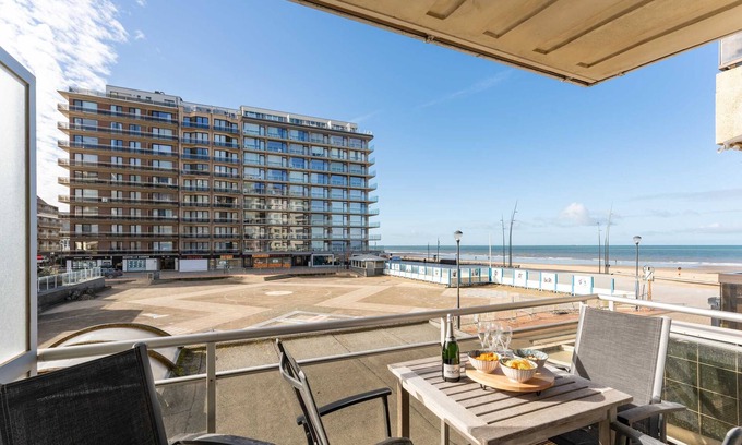 Westende Apartment | Priorato - where everything is a short walk away