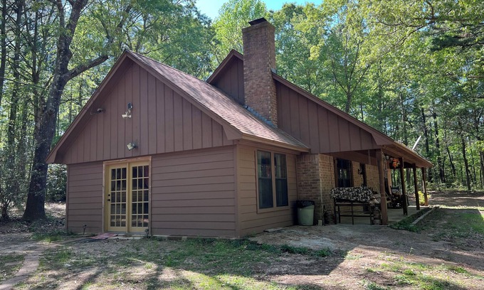 Jefferson Cabin | Priv 80private hidden gem spa retreat out-adventure ATV trails fish cabin& relax