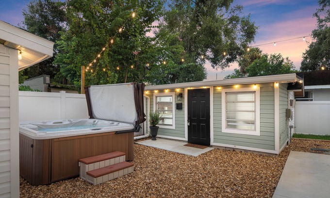 Tampa Heights Apartment | Private 1BR Apartment behind New Build Bungalow in Tampa Heights!
