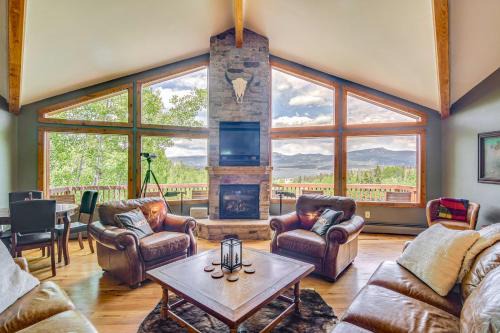 Indian Mountain House | Private 5 Acres with Mtn Views Park County Cabin!