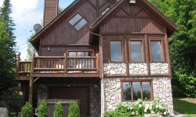 Saint-Faustin-Lac-Carre Cottage | Private All Season Beautiful Chalet (L'Albatros) - Close to Golf & Ski