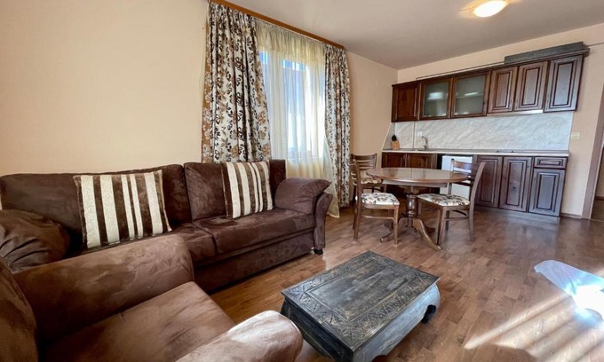 Kvartal Noviya Grad Apartment | Private Apartments next to Bellevue Residence
