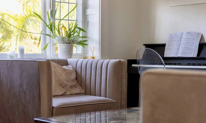 Bexley Bed & Breakfast | Private B&B near airport, beach, and activities
