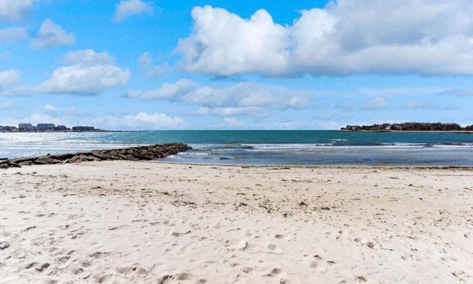 North Falmouth House | Private Beach Access! Newly Remodeled 4 BD in Fun No. Falmouth. Pets Welcome