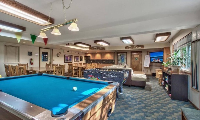 South Lake Tahoe Resort | Private Beach Resort for Summer Family Fun