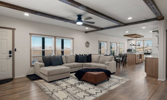 Sweetwater House | Private BearLake Resort Getaway!