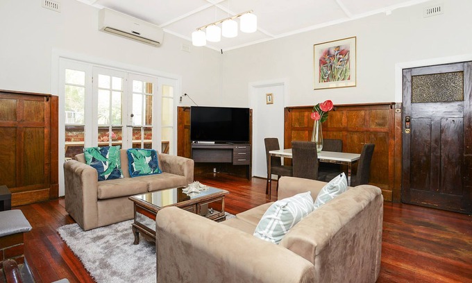 Ashford House | PRIVATE BEDROOM | CLOSE TO ASHFORD HOSPITAL, CITY & BEACH