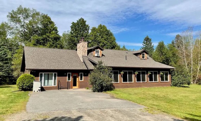 Lake Placid Cabin | Private Cabin on 5 Acres in Lake Placid