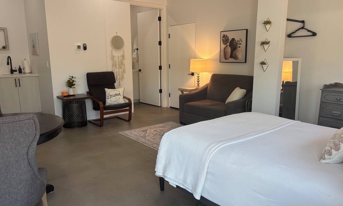 New River Apartment | Private Casita w desert landscape and great views.